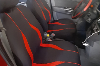 Авто Чохли для Kia Carens 2006-2012 AUAU Bolero з червоною вставкою: Найкращий захист та Стиль для Вашого Автомобіля