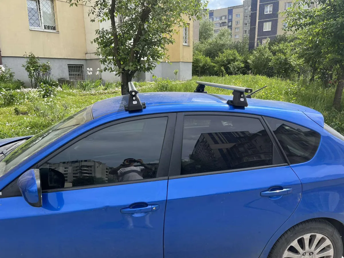 Багажник на крышу автомобиля SUBARU Impreza (GH) mk III Hatchback 07-11 Amos C-15 Aero Plus 1.3