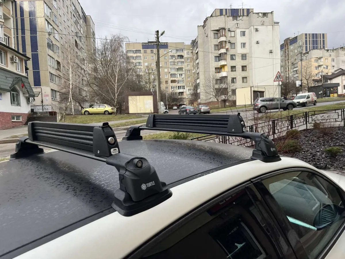 Багажник для перевозки лыж и сноубордов Amos Ski Lock 5 алюминиевый черный