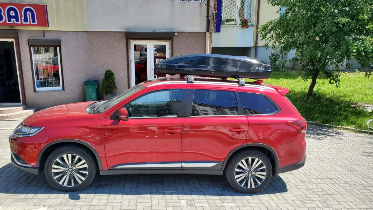 Автобокс на крышу автомобиля  Inter Pack Stella 440 графіт глянець