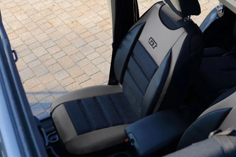 Накидки на передні сидіння для Nissan SERENA 1993-2000 Pok-ter GT 1+1 сірі