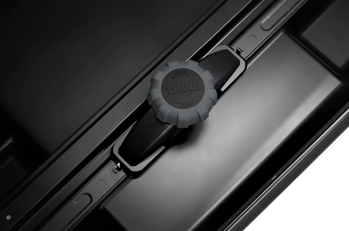 Автобокс на крышу автомобиля Thule Motion 500л. XT XL Titan (629800)