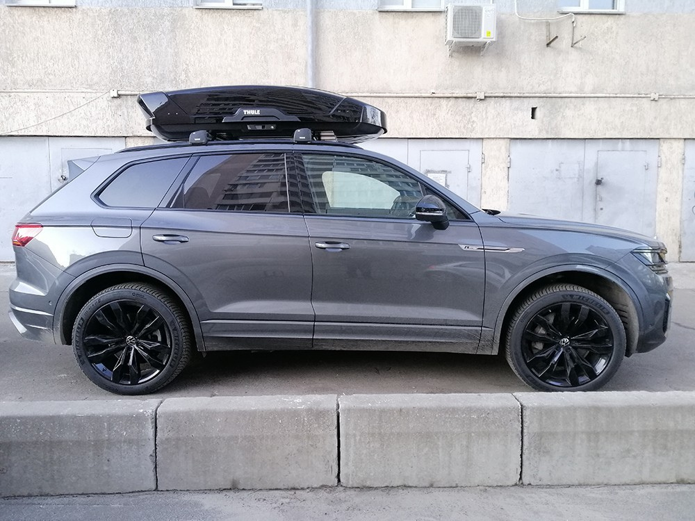 Автобокс на дах автомобіля Thule Motion XT XT M black 400л (629201)