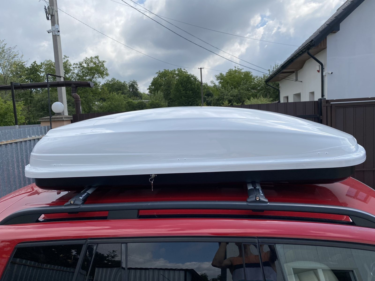 Автобокс на дах автомобіля Amos Travel Pack 420 White