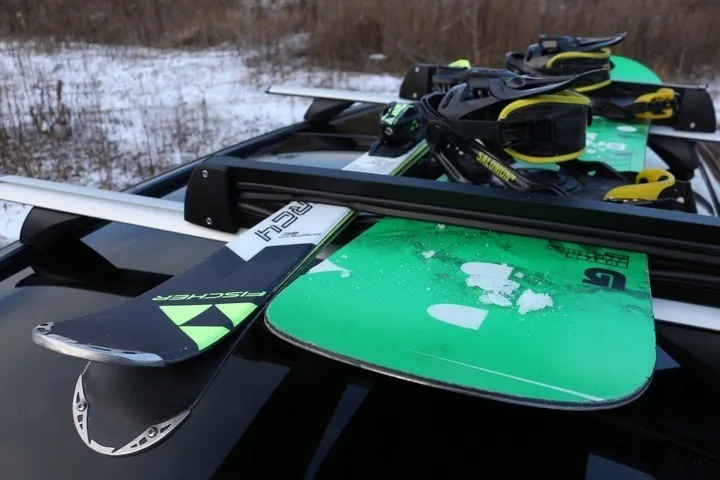Багажник для перевозки лыж и сноубордов Amos Ski Lock 5 алюминиевый черный