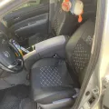 Фото 1: Авто чохли для Honda Jazz 2008–2015 Pok-ter Motive екошкіра з тканиною чорного кольору (на фото приклад встановлення на TOYOTA PRIUS 2003-2009). Колір: Чорний.