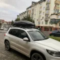 Фото 1:  (на фото пример установки на VOLKSWAGEN TIGUAN 2007-2015). Цвет: Черный.
