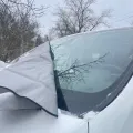 Фото 1: Защитная накидная на лобовое стекло автомобиля от снега и мороза Kegel-Blazusiak Winter Delivery Van размер XXL 110х185 см (5-3313-246-4010) (на фото пример установки на  ). Цвет: .