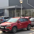 Фото 1:  (на фото пример установки на MITSUBISHI OUTLANDER 2012-2020). Цвет: Черный.
