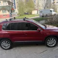 Фото 1:  (на фото пример установки на VOLKSWAGEN TIGUAN 2007-2015). Цвет: Черный.