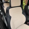 Фото 1:  (на фото пример установки на JEEP RENEGADE 2014-2023). Цвет: Бежевая вставка, черные бока.