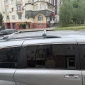 Как выглядит Поперечены на релинги SUZUKI Ignis Hatchback 2016> Aguri Prestige Silver в салоне (на примере TOYOTA SIENNA 2010-) – фото 2.