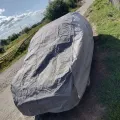 Як виглядає Чохол-тент для автомобіля ROVER 25 hatchback Kegel-Blazusiak Basic Garage M2 Hatchback (5-3955-241-3021) в салоні (на прикладі ZAZ СЛАВУТА) – фото 2.