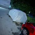 Як виглядає Чохол-тент для автомобіля KIA Picanto Kegel-Blazusiak Basic Garage M2 Hatchback (5-3955-241-3021) в салоні (на прикладі SKODA FABIA) – фото 2.