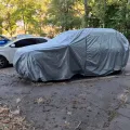 Установленный товар Чехол-тент для автомобиля JAGUAR E-Pace Autovalom L SUV (CC2504) (на фото авто RENAULT DUSTER) – фото 3.